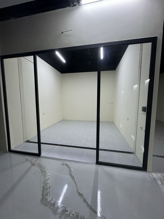 Ibn Sino Savdo Majmuasi / Stroy mart