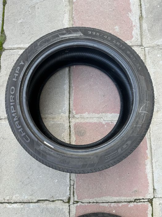 Гуми 225 45 17 GT-Radial Champiro HPY