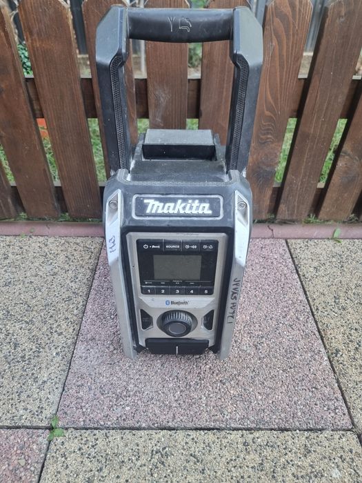 Radio makita dmr 114