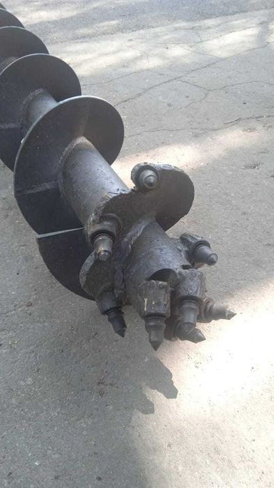 Забурник,бур скальный Ø 300 мм L=2000 мм для гидробура (ямобура).