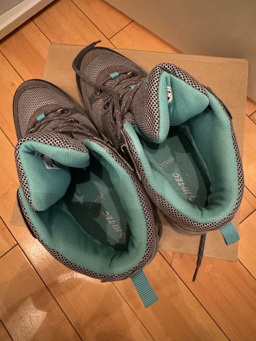 Дамски туристически обувки HI-TEC