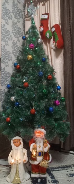 Продам новогоднюю ёлку