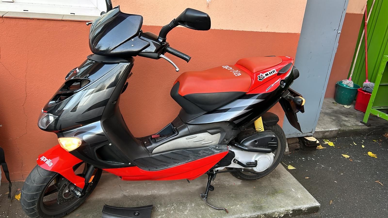 Scuter Aprilia 2008