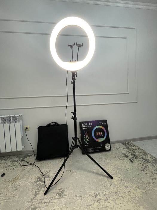 Кольцева лампа RGB LED