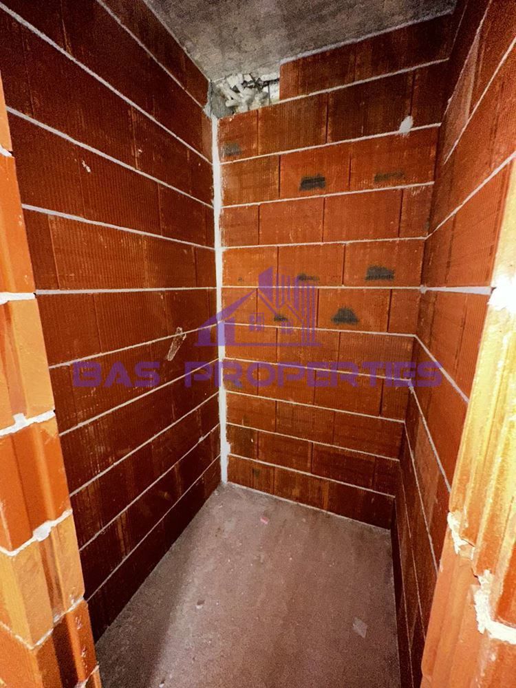 Продава се Тристаен апартамент в София, Карпузица - 103 кв.м за 2136 €/кв.м - Снимка #9