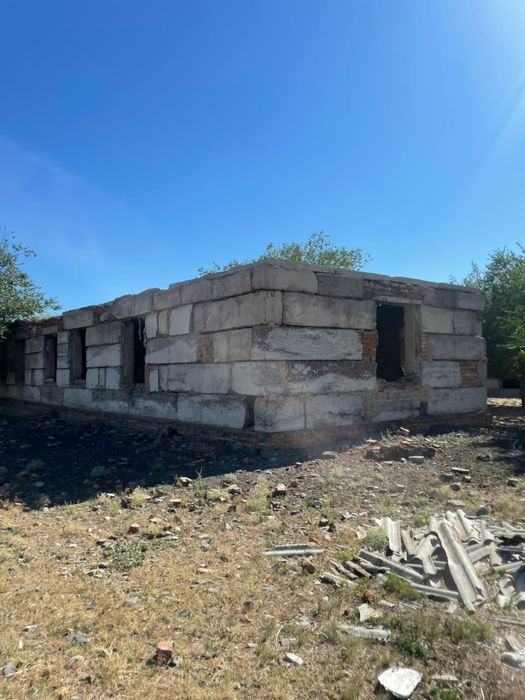 Продам участок с домом в с. Новостройка 25 соток на берегу Иртыша.