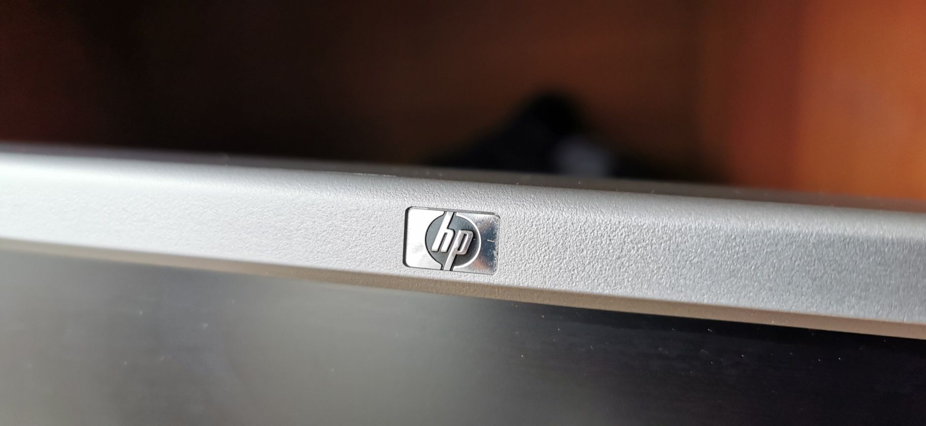 HP Монитор НР 19"