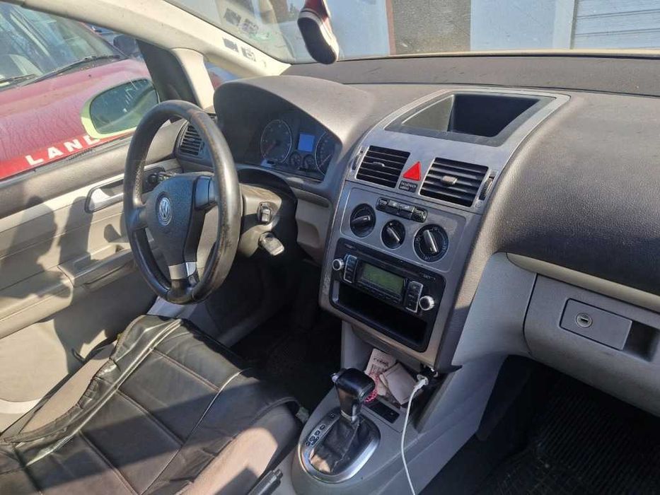 VW Touran 1.9tdi BLS 7ав за части