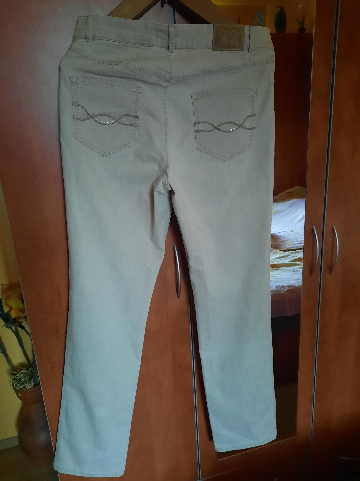 Pantaloni ,blugi elastici unisex 38-40