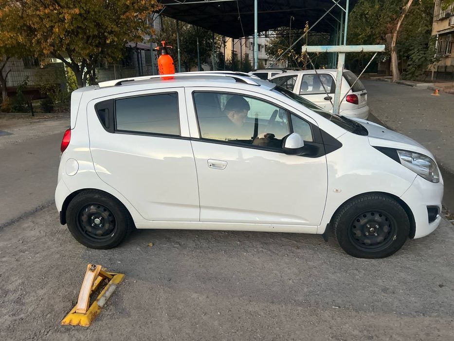 Spark arend sotiladi