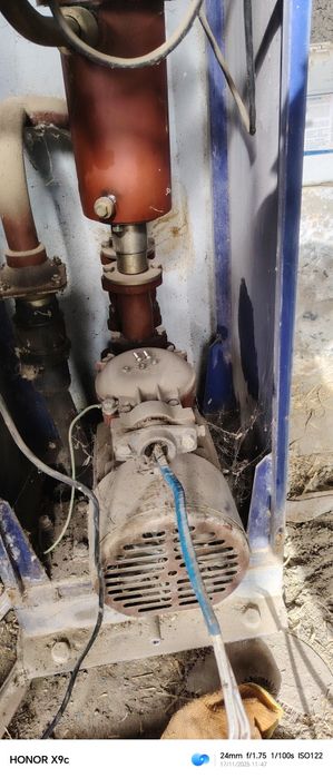 Diz yonilg'i va diz moy quyish aparatlari sotiladi