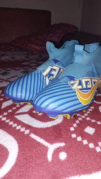 Ghete de fotbal Kylian Mbappe  marie 33.5