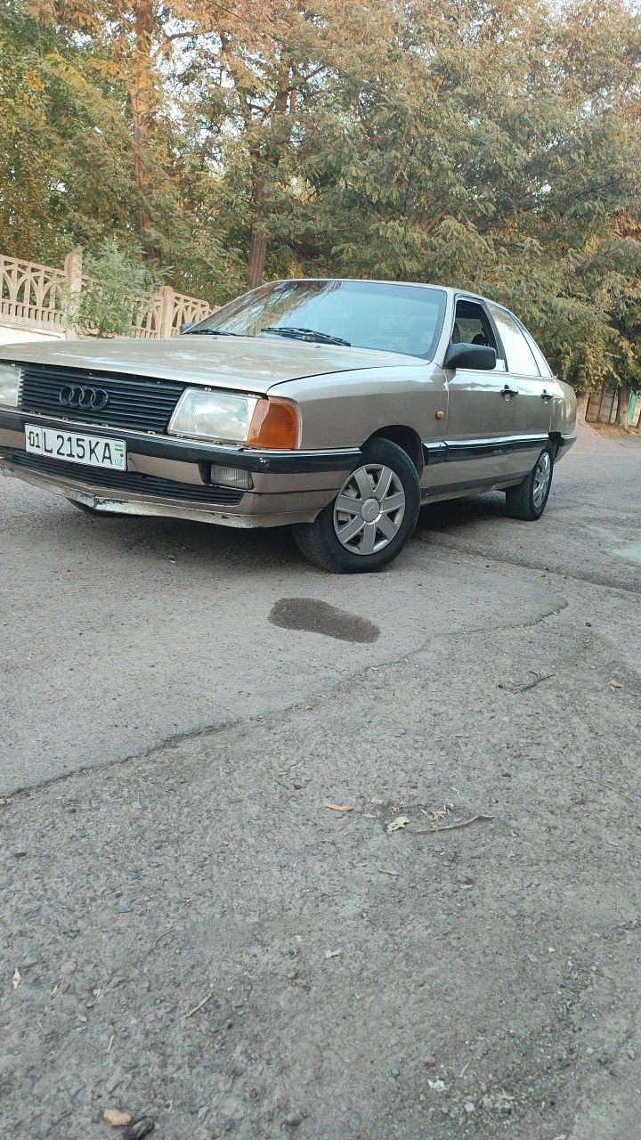 Продаётся ауди 100 с3