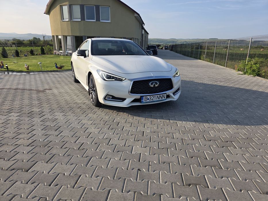 Vand infiniti q 60 red sport