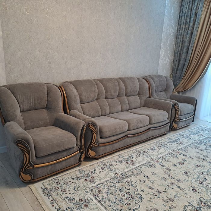 Диван на продажу