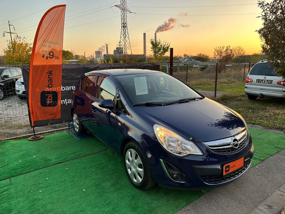 Opel Corsa D /euro5 / benzina + GPL/ 130 k