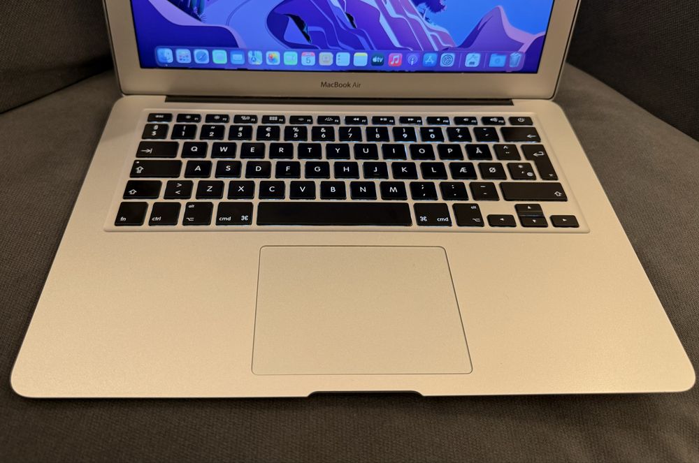 Laptop Apple Macbook Air 13 inch