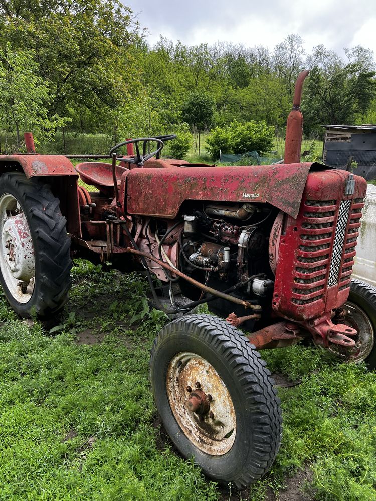 Tractor nemtesc cu motor de leuț (Herold)