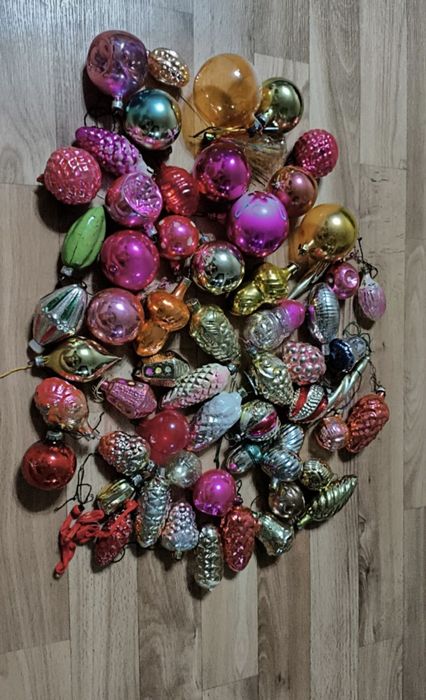 Продам ёлочные игрушки времён СССР.