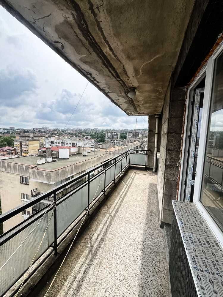 Продава 3-стаен панорамен апартамент близо до центъра на град Русе