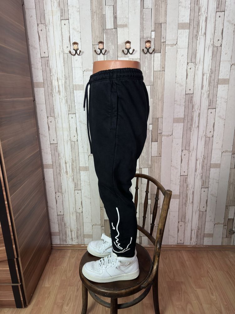 Pantaloni pants joggers sweats Karl Kani cu patent alb negru bumbac