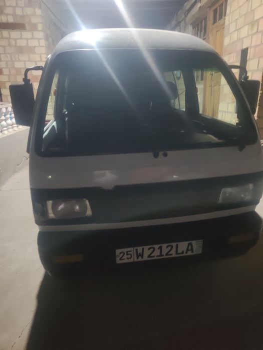 Damas sotiladi  Mator qilingan. Minishga tayyor