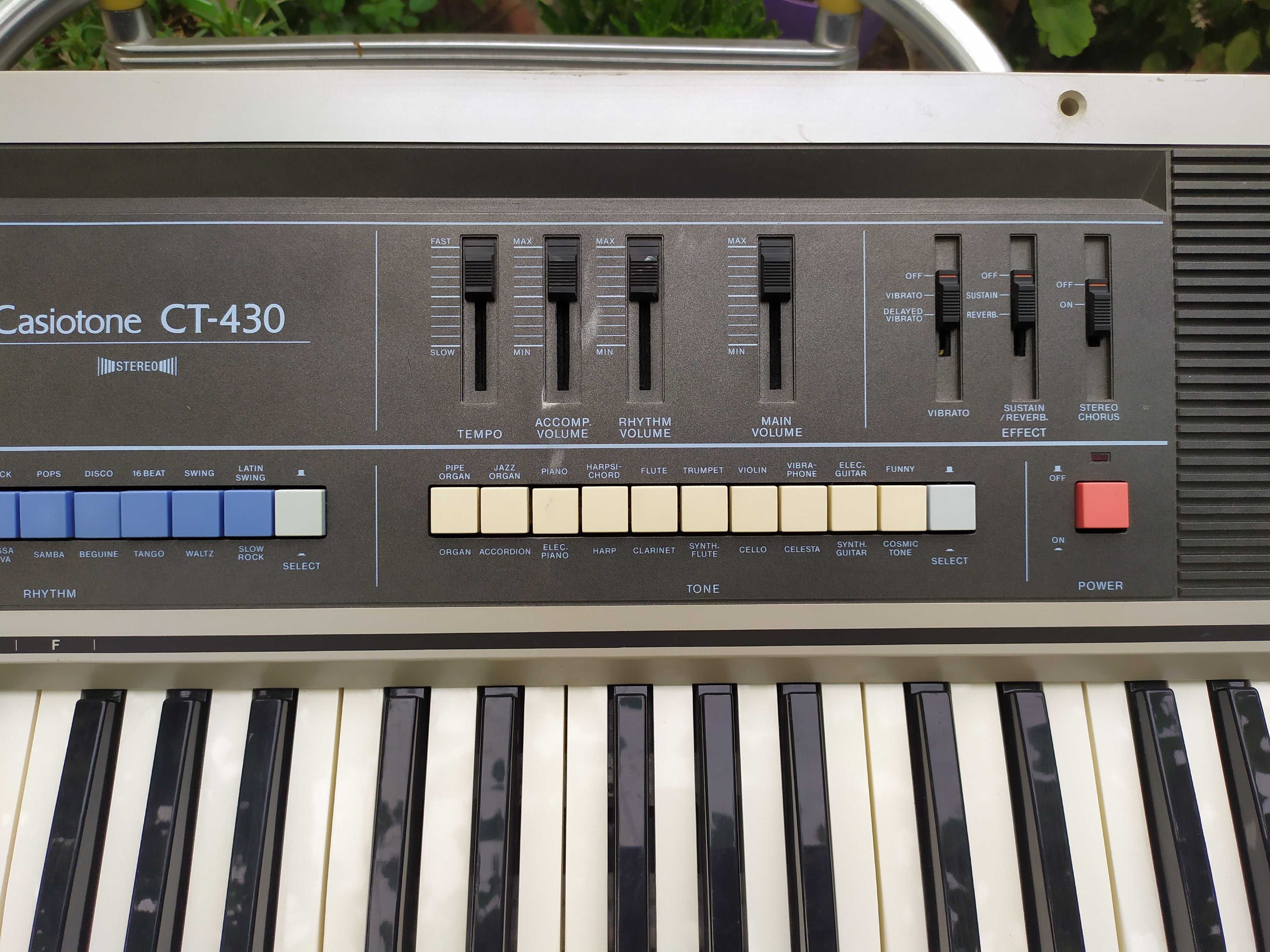Винтидж колекционерски синтезатор CASIO