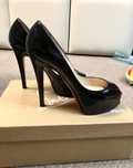 Pantofi cu toc Louboutin