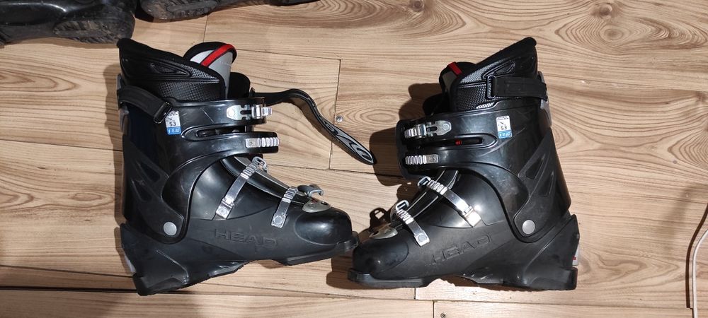 Clăpari și patine de vinzare