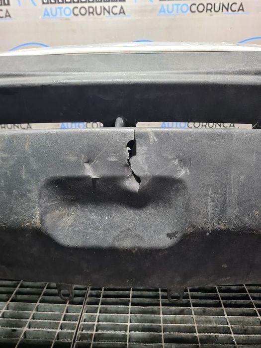 Bara fata Kia Sorento II 2009 - 2015 GRI 3D (733) model cu spalatoare far LOVITA ...