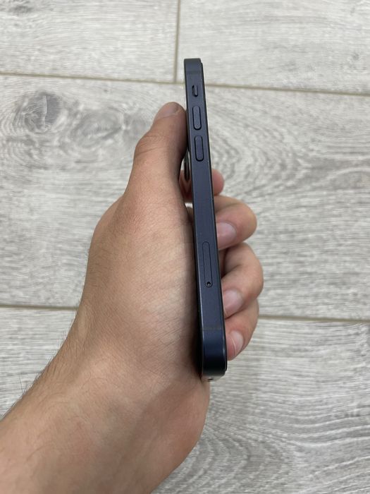 iPhone 12 mini ideal ochilmagan