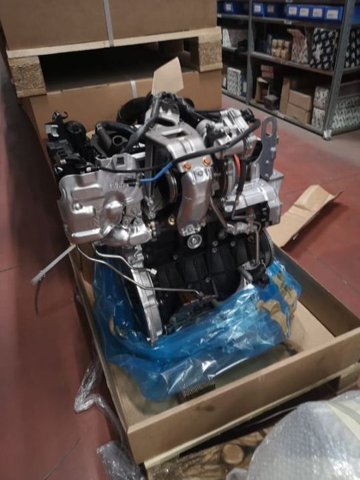 motor mercedes 651 OM651 2.2 euro 5 NOU complet cu anexe pret in EUR