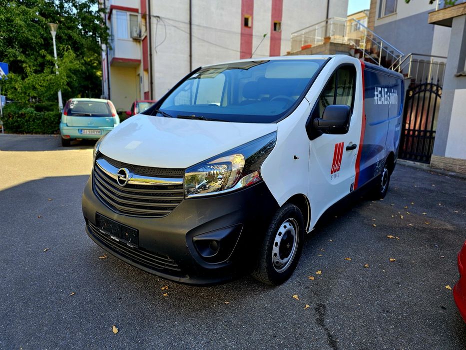 Opel Vivaro 2017/ 250000 km/ L2H1