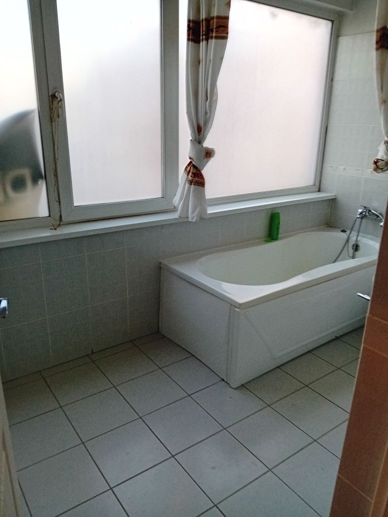 Apartament de închiriat