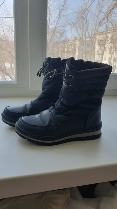 Продам зимние детские сапожки