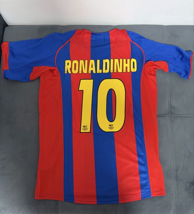 tricou fotbal jersey retro Barcelona Ronaldinho 10 04/05