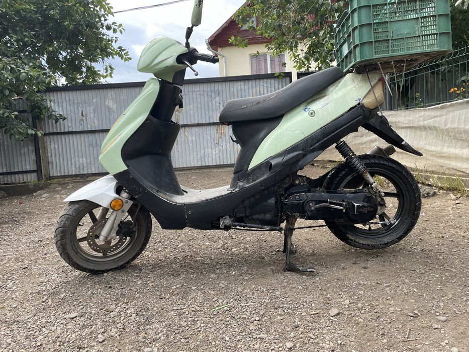 Vand scuter de 49 cc