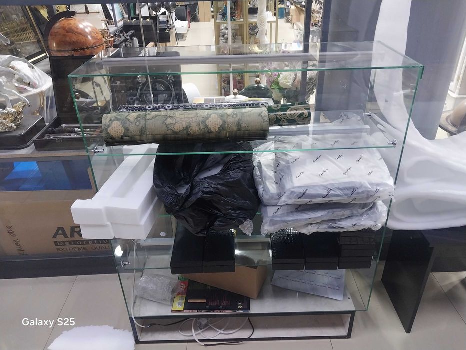 Prilafka sotiladi oynadan yasalgan