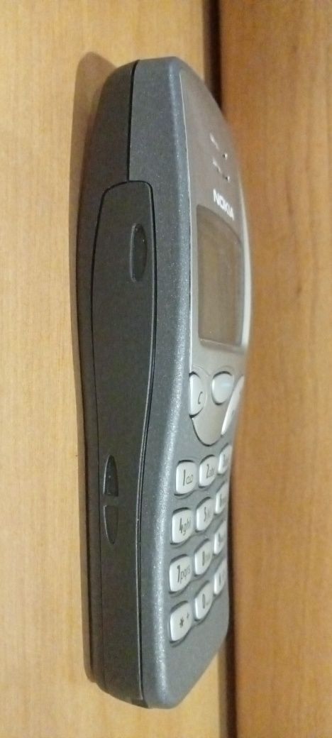 Nokia 3210 nou original