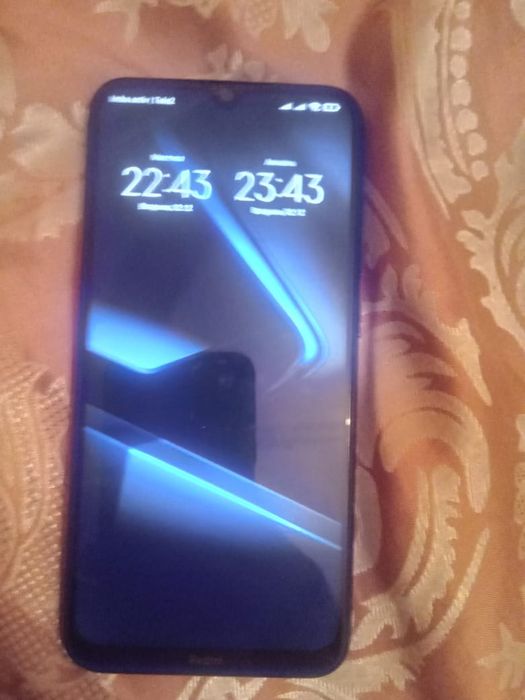 Продам радми note 8 память 128