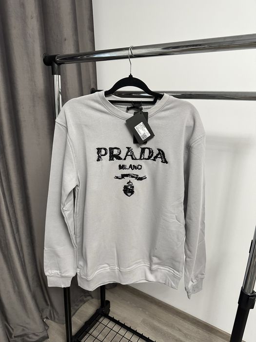 Bluza PRADA super calitate