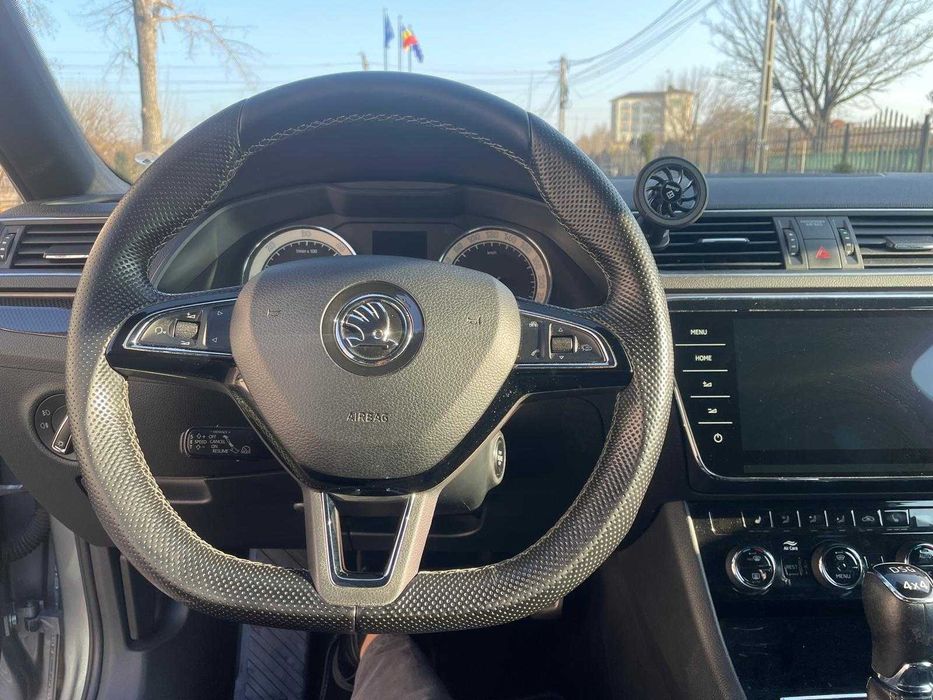 Skoda superb 2.0 diesel 4x4 sportline
