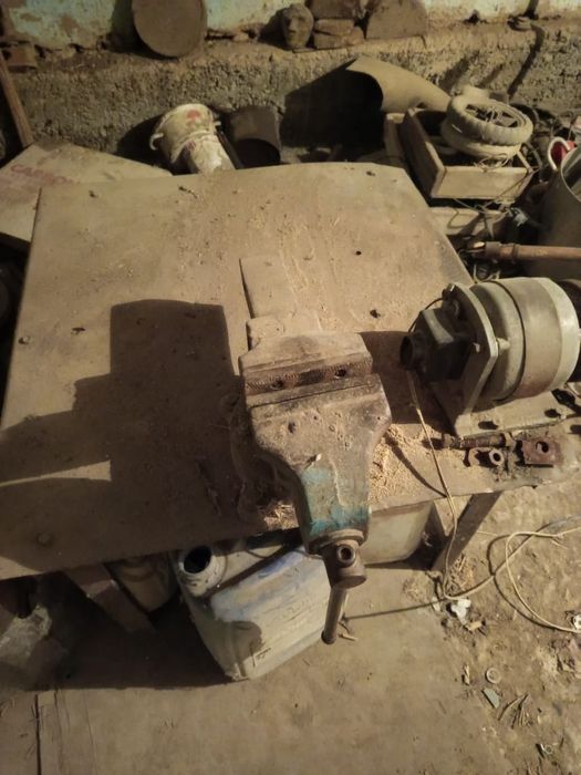 Продаются тески и электр наждак