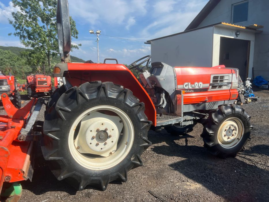 Tractoras tractor japonez Kubota Gl29