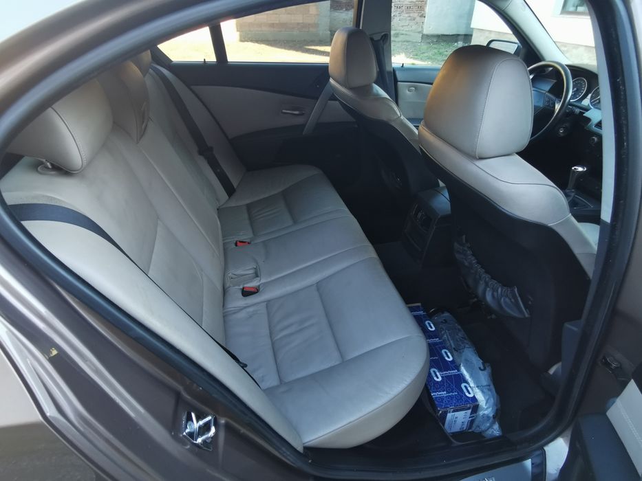 BMW E60 2004 M54 2.5i