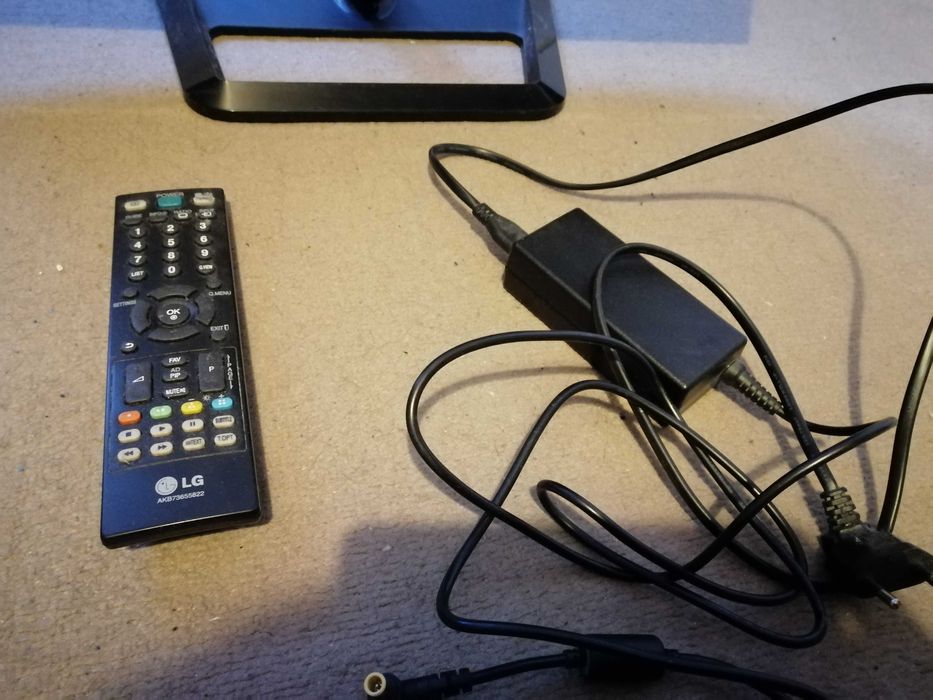 Телевизор-монитор LG 23"- отлично състояние!