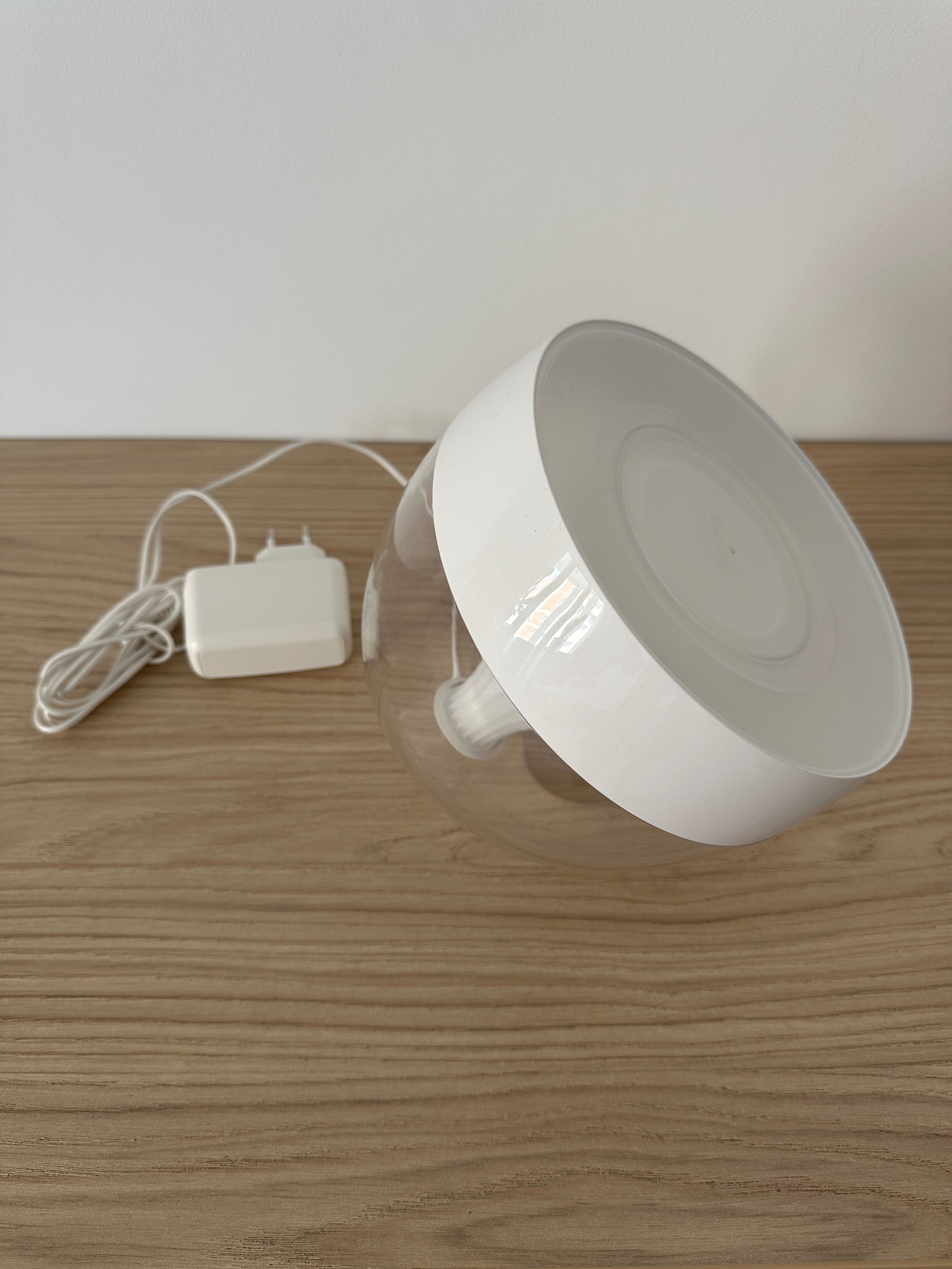 Lampa LED RGB inteligenta Philips Iris Hue + 3 becuri RGB