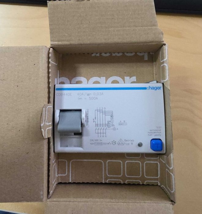 Intreruptor diferential RCCB 4 Poli 10kA 40A 30mA Typ B Hager CDB440E