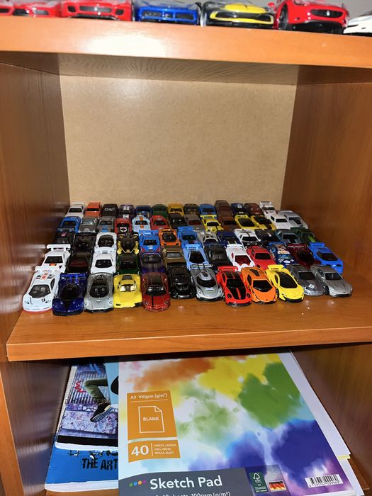 Hot wheels колички