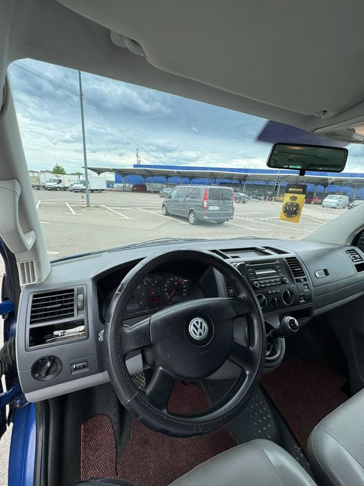 Vw Caravelle 2.5TDI / 9 Locuri / M1